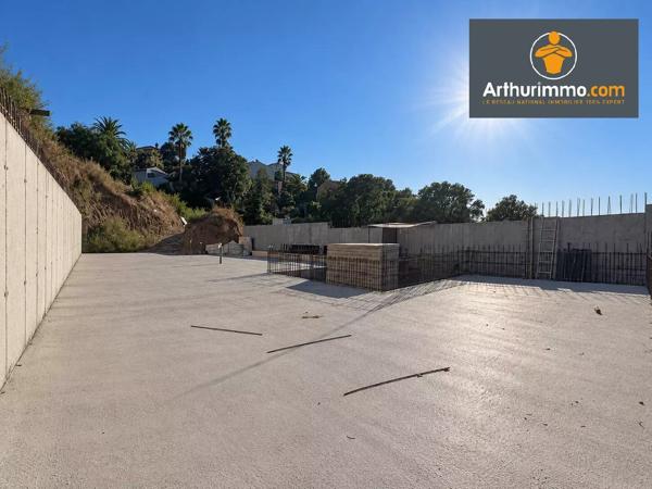 Vente                                                      Terrain
                        
                                         718 m2                     à Porticcio