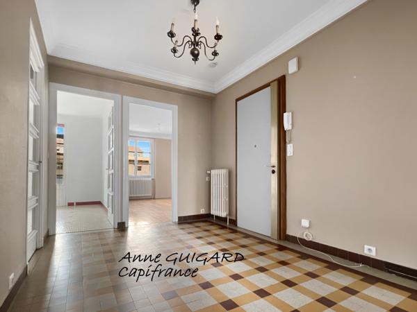 ANNECY (74) - Appartement 3 PIECES de 91m² de style Bourgeois avec cave