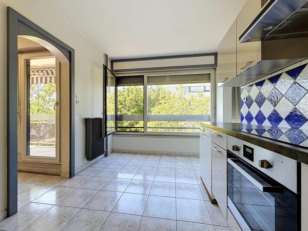 Appartement type T4 - 84m² - emplacement calme et arboré - ANNEMASSE (74)