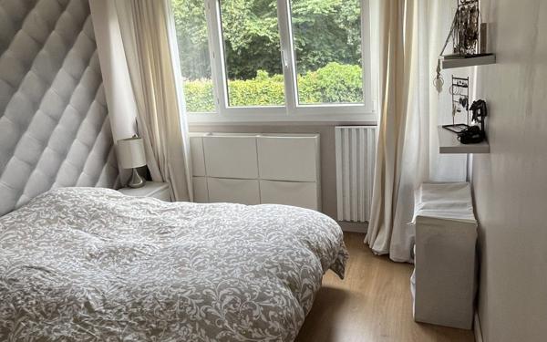 Appartement à vendre    3 pièces • 65,49 m2 Noisy-le-Roi