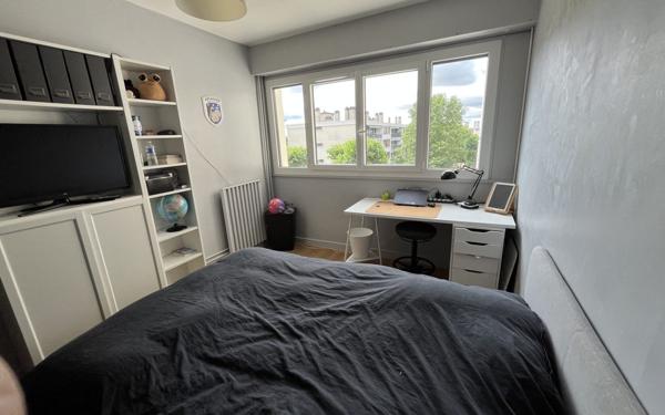 Appartement à vendre    3 pièces • 65,49 m2 Noisy-le-Roi