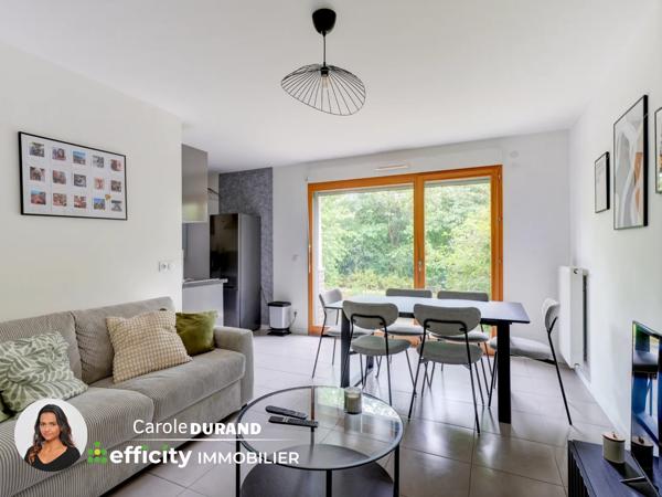Appartement
         2 pièces
        - 42 m² Exclusivité 170 000 € *