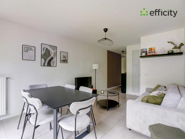 Appartement
         2 pièces
        - 42 m² Exclusivité 170 000 € *