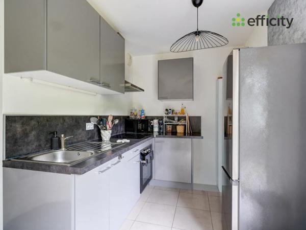Appartement
         2 pièces
        - 42 m² Exclusivité 170 000 € *