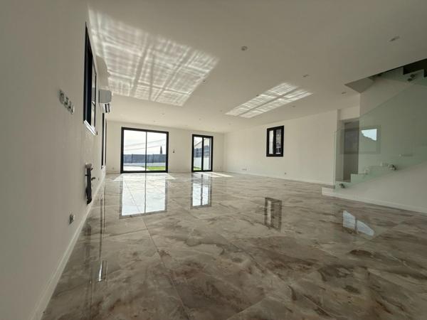 Maison à vendre 4 pièces TOULON (83)