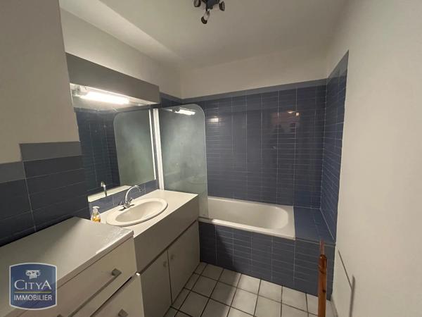 Appartement à louer 2 pièces 44.77m² Pau (64000)