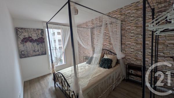 Appartement F2 à vendre  2 pièces - 43,10 m 2   MERIGNAC  - 33