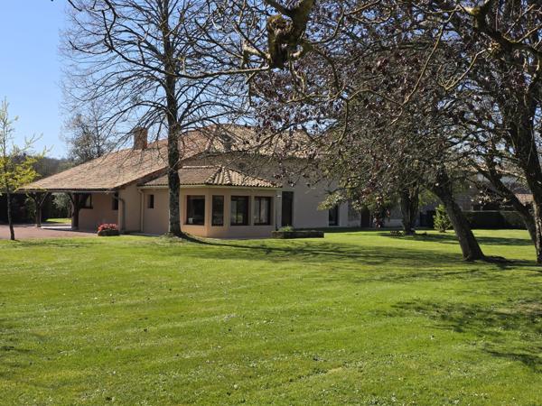Maison à vendre à Montalembert (79190) - Deux-Sèvres