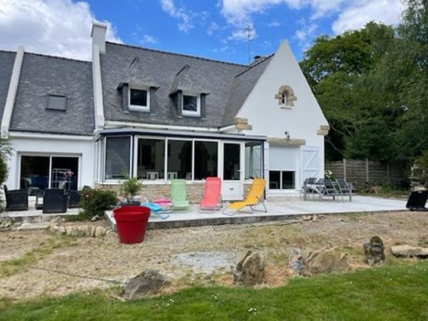 Maison Ploemel 7 pièce(s) 160 m2