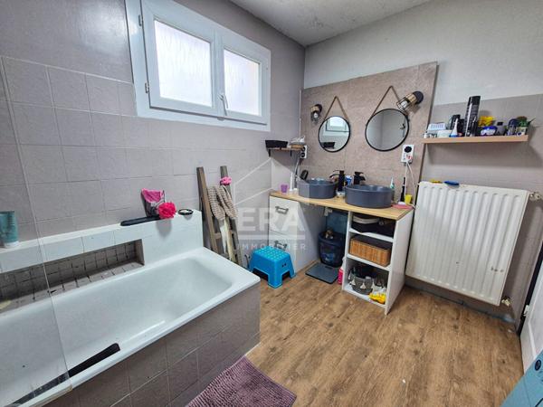 Maison Ploemel 7 pièce(s) 160 m2