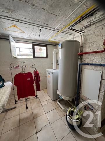 Maison à vendre  6 pièces - 130 m 2   CHATELLERAULT  - 86