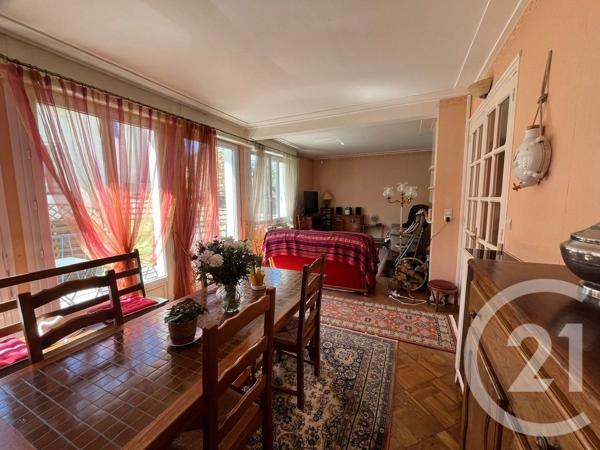 Maison à vendre  6 pièces - 130 m 2   CHATELLERAULT  - 86