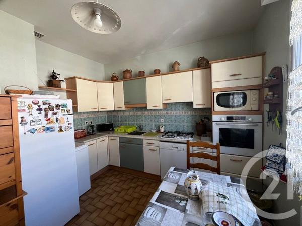 Maison à vendre  6 pièces - 130 m 2   CHATELLERAULT  - 86