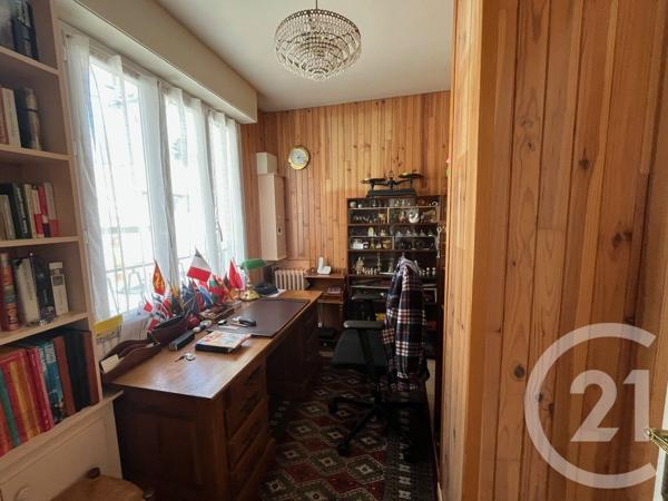 Maison à vendre  6 pièces - 130 m 2   CHATELLERAULT  - 86