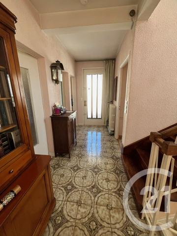 Maison à vendre  6 pièces - 130 m 2   CHATELLERAULT  - 86