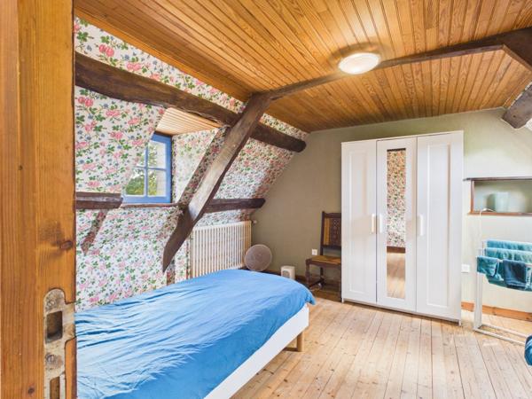 Superbe longère dans un bourg dynamique à 6mn de la mer