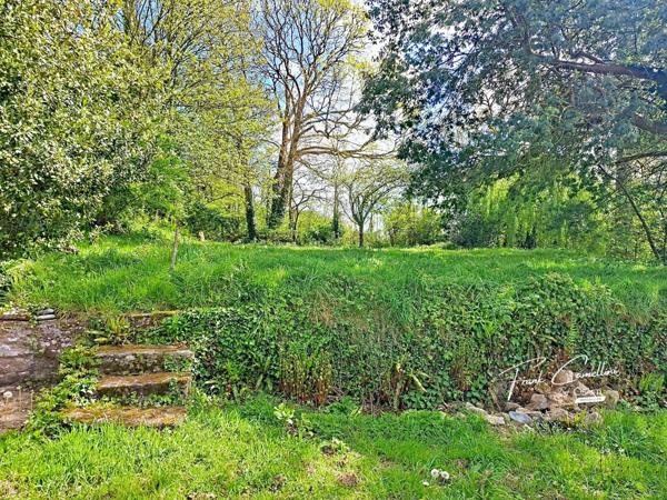 Superbe longère dans un bourg dynamique à 6mn de la mer