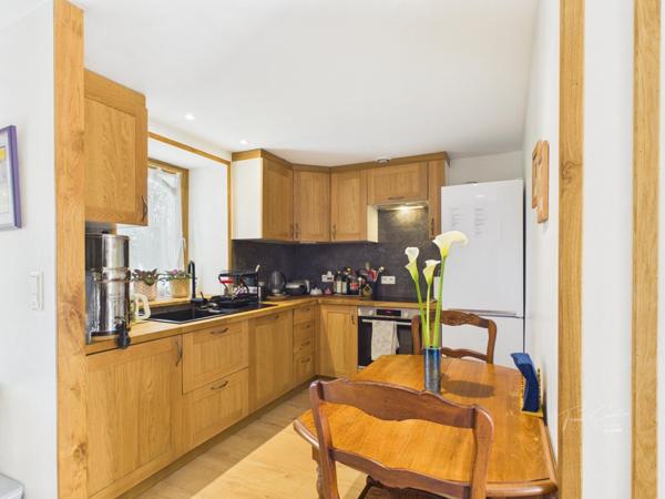 Superbe longère dans un bourg dynamique à 6mn de la mer