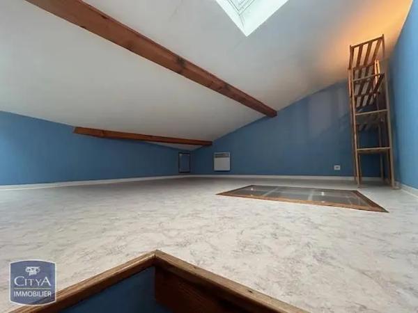 Maison à louer 3 pièces 78.14m² Pamiers (09100)