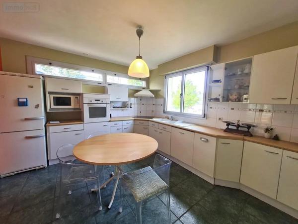 Achat - Maison Réguiny 56500 11 pièces 369 m 2 902 m 2