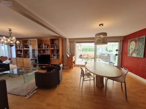 Achat - Maison Réguiny 56500 11 pièces 369 m 2 902 m 2