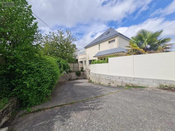 Achat - Maison Réguiny 56500 11 pièces 369 m 2 902 m 2