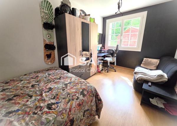 maison t7 de 170m², avec jardin non atennant