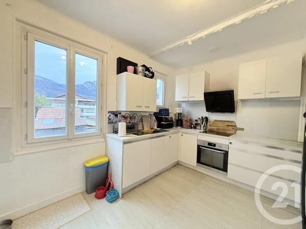 Maison à vendre  4 pièces - 95 m 2   BONNEVILLE  - 74