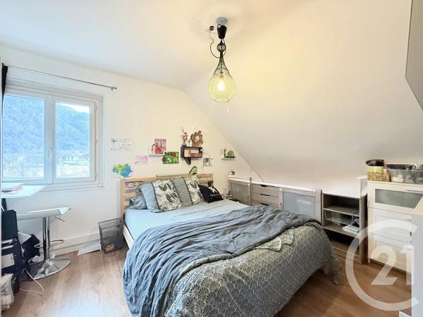 Maison à vendre  4 pièces - 95 m 2   BONNEVILLE  - 74