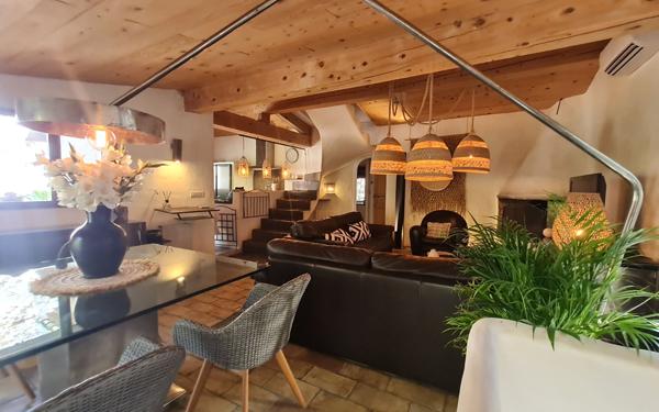 Maison à vendre    5 pièces • 120 m2 Les Angles