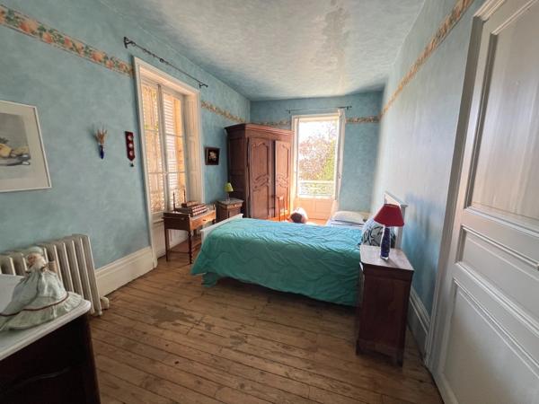 Propriete à vendre 8 pièces Proche de ROANNE (42)