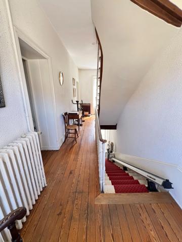 Propriete à vendre 8 pièces Proche de ROANNE (42)