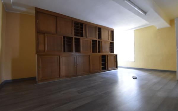 Immeuble à vendre    120 m2 Cosne-Cours-sur-Loire