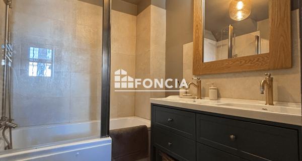 À vendre Appartement 3 pièces 62.72 m² - Hyères 83400