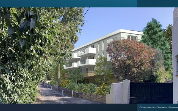 Appartement à vendre    3 pièces •  Toulon