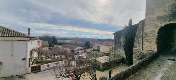 Rochemaure - Appartement  7 pièce(s) 160 m2