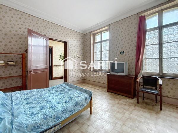 Le prestige d’une maison de maître, au cœur d’un cadre verdoyant.