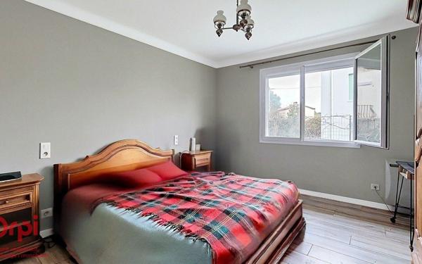 Maison à vendre    5 pièces •  Prades