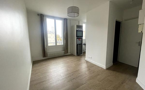 Appartement à louer    1 pièce •  Villemomble