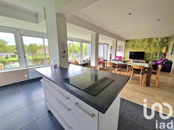 Maison 4 pièces de 107 m² à Forges-les-Eaux (76440)