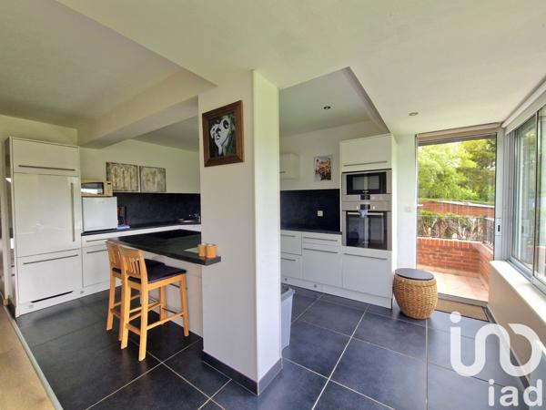 Maison 4 pièces de 107 m² à Forges-les-Eaux (76440)