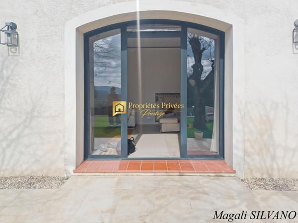 Mas rénové - Vue panoramique plein sud - St-François