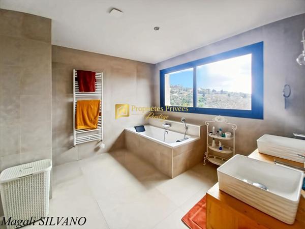 Mas rénové - Vue panoramique plein sud - St-François