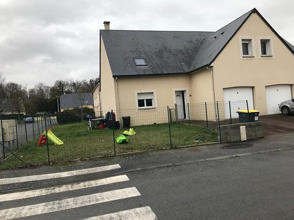 MAISON QUATRE CHAMBRES PROCHE CAEN + GARAGE