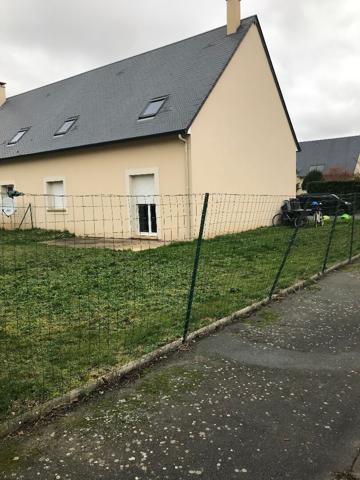MAISON QUATRE CHAMBRES PROCHE CAEN + GARAGE