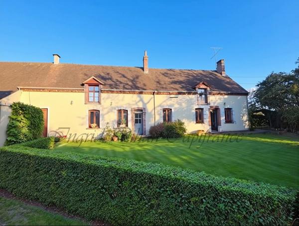 Longère à vendre 207 m² – Terrain 1 200 m² – Amilly (45)