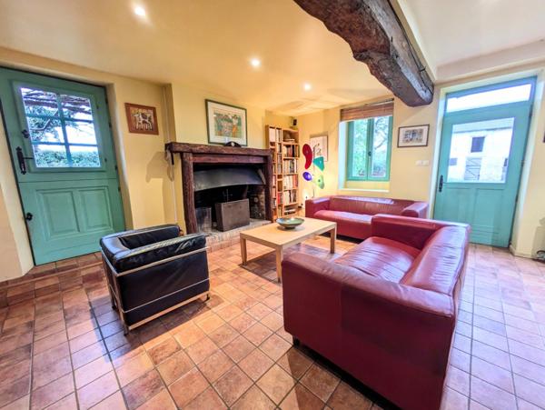 Longère à vendre 207 m² – Terrain 1 200 m² – Amilly (45)