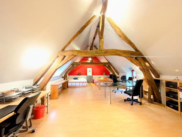 Longère à vendre 207 m² – Terrain 1 200 m² – Amilly (45)