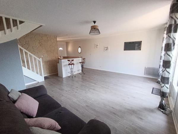 Maison Saint Pierre Du Perray 103 m2 au sol