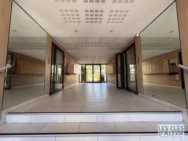 VAULX-EN-VELIN – T4 de 89,33 m² avec terrasse, jardin privatif et garage double en sus